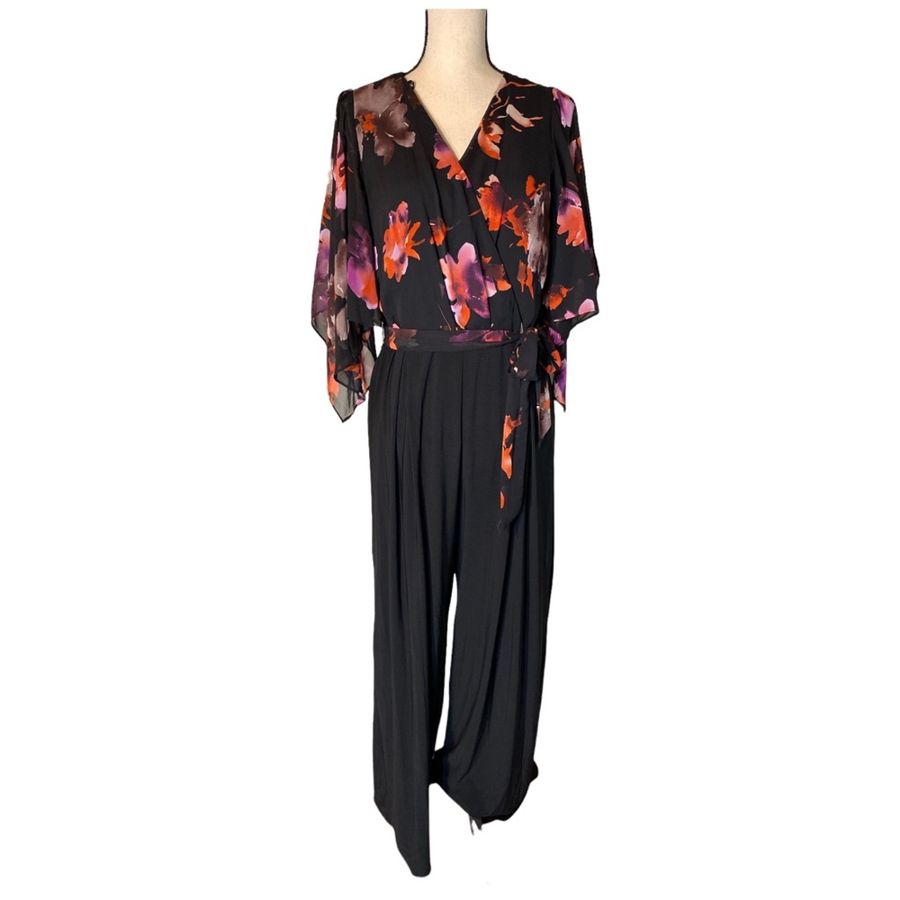 SLNY Jumpsuit V Neck Chiffon Sleeves Size: 12